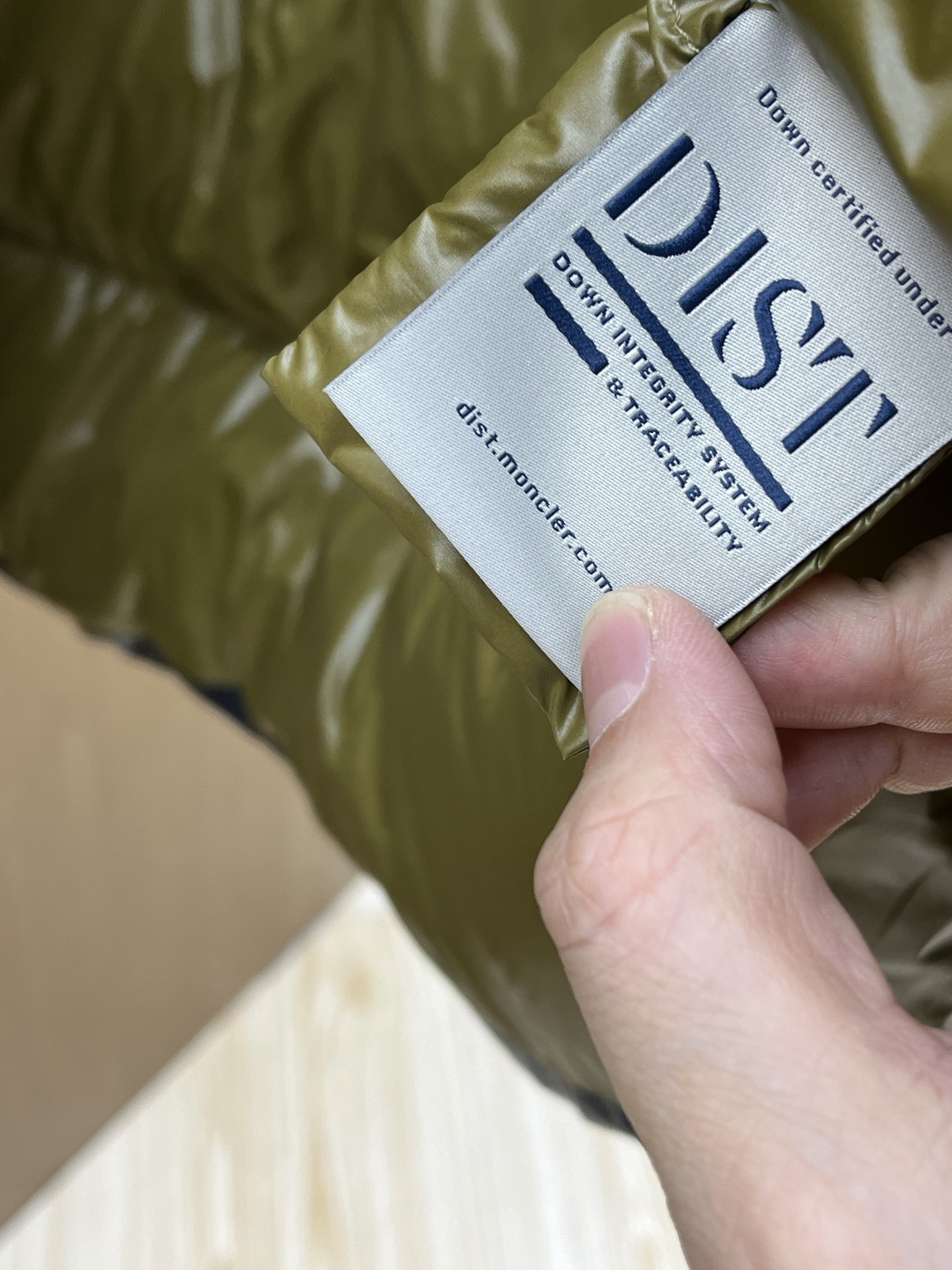 秋冬羽绒 Mon 🔥秋冬顶级版本同步雾面黑 百分百新国标90% 王牌新单 ！一个我期待了一个下半年的王 