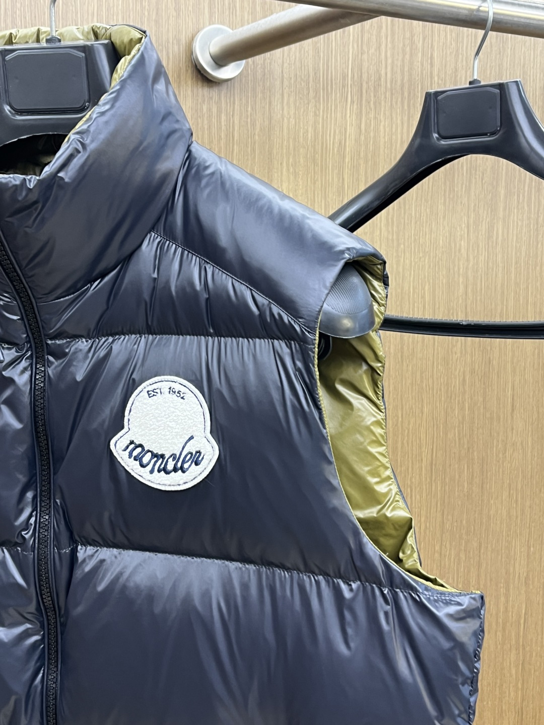 秋冬羽绒 Mon 🔥🔥高端私货 2025新品 Moner 新款羽绒马甲 秀场新品，品相非常完美，高科技防