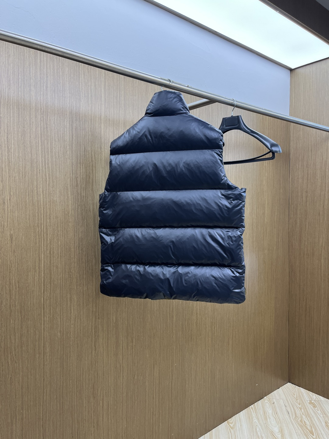秋冬羽绒 Mon 🔥🔥高端私货 2025新品 Moner 新款羽绒马甲 秀场新品，品相非常完美，高科技防