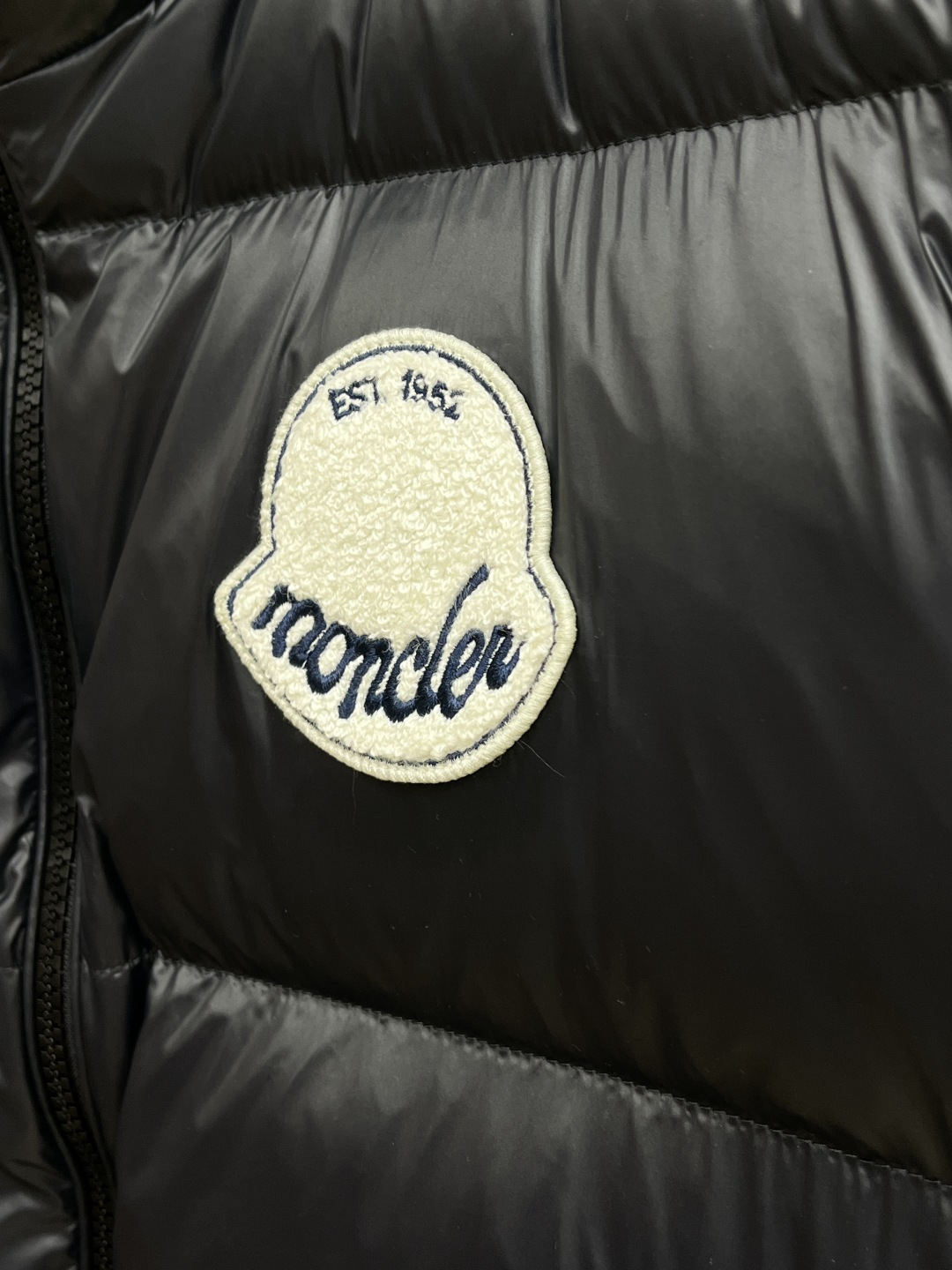 秋冬羽绒 Mon 🔥🔥高端私货 2025新品 Moner 新款羽绒马甲 秀场新品，品相非常完美，高科技防