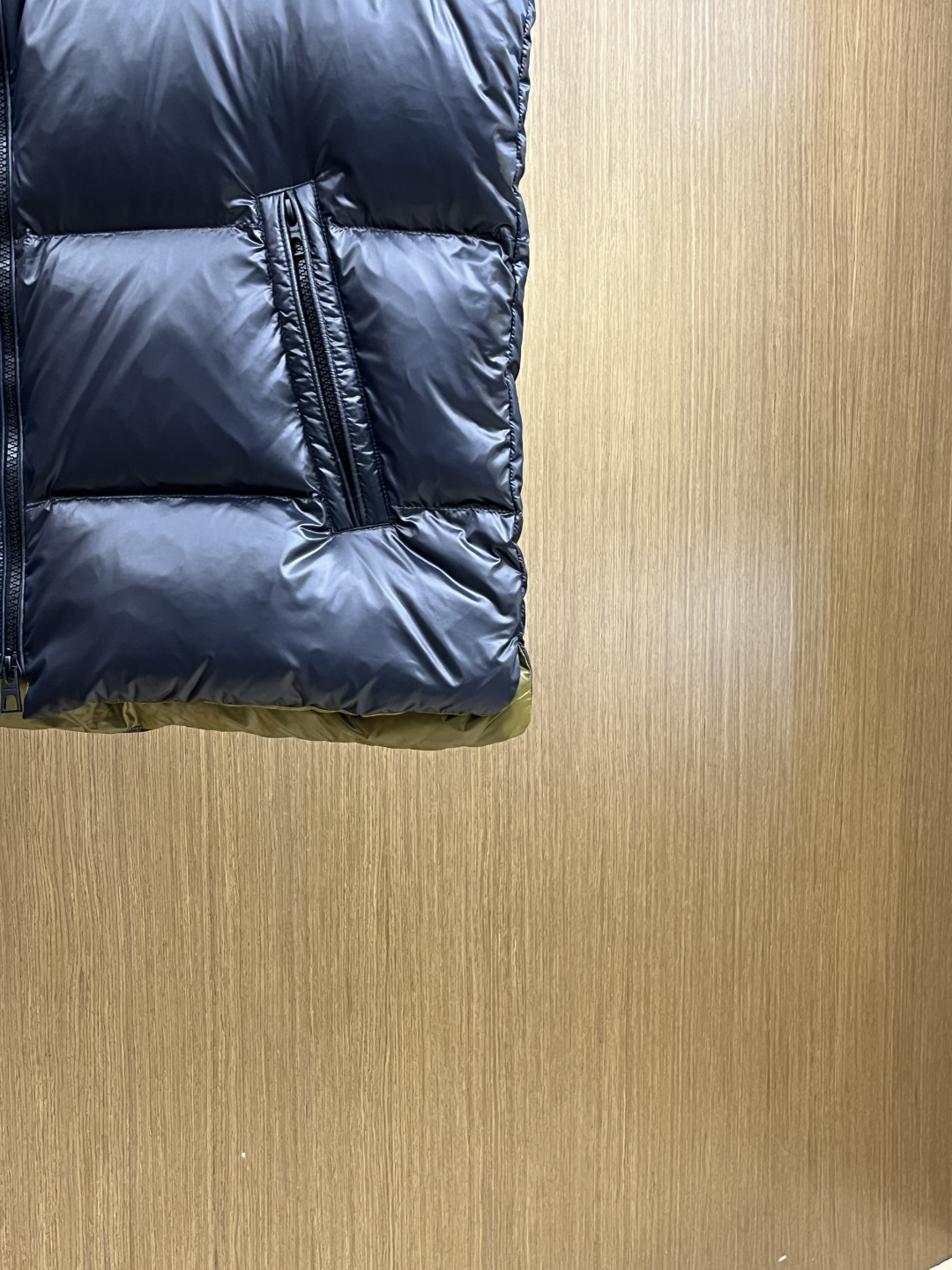 秋冬羽绒 Mon 🔥🔥高端私货 2025新品 Moner 新款羽绒马甲 秀场新品，品相非常完美，高科技防