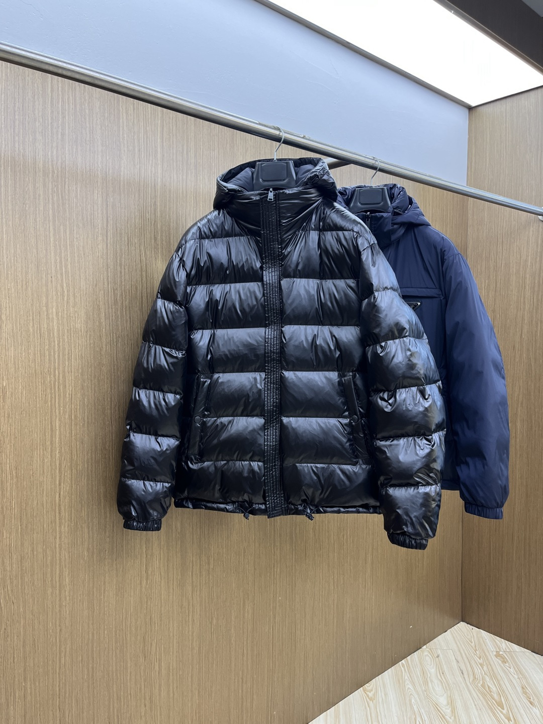 秋冬羽绒 🆕Prada普拉达 双面穿 2025ss秋冬新款时尚休闲羽绒外套连帽（可拆卸）.处处细节显工艺