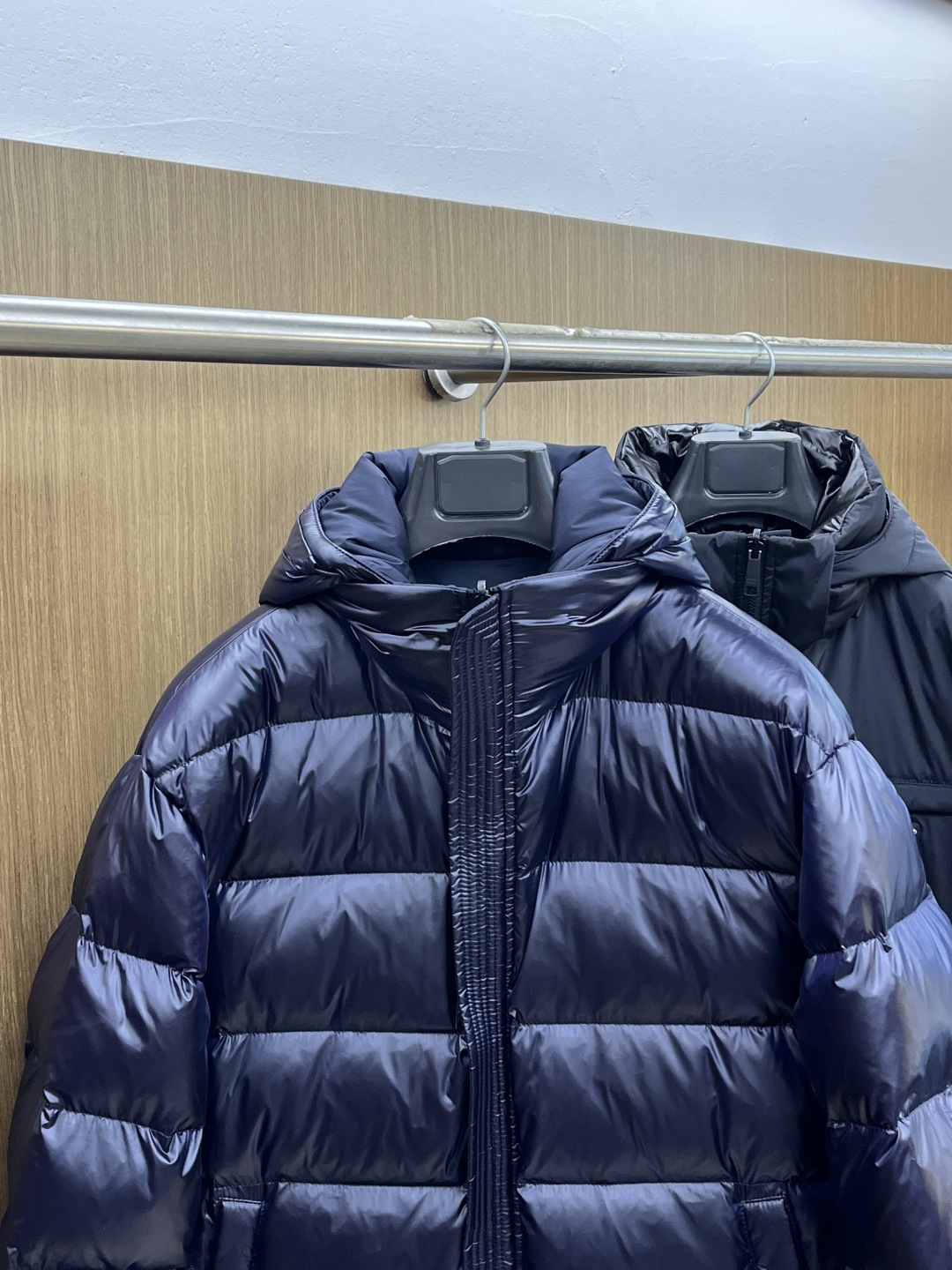 秋冬羽绒 🆕Prada普拉达 双面穿 2025ss秋冬新款时尚休闲羽绒外套连帽（可拆卸）.处处细节显工艺