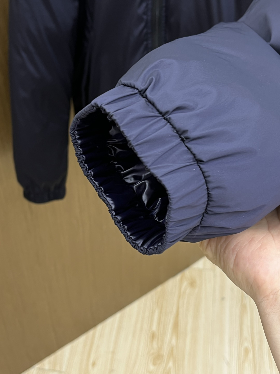 秋冬羽绒 🆕Prada普拉达 双面穿 2025ss秋冬新款时尚休闲羽绒外套连帽（可拆卸）.处处细节显工艺