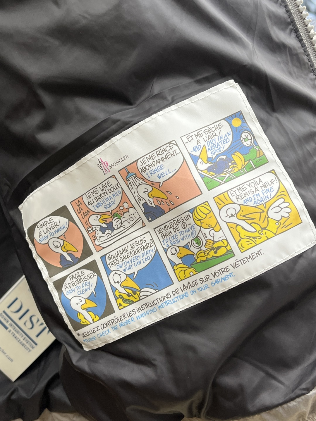 秋冬羽绒 Mon 🔥秋冬上新 蒙口立领羽绒服 进口面料 定制五金 简约时尚 适配商务、休闲等多种场合 专