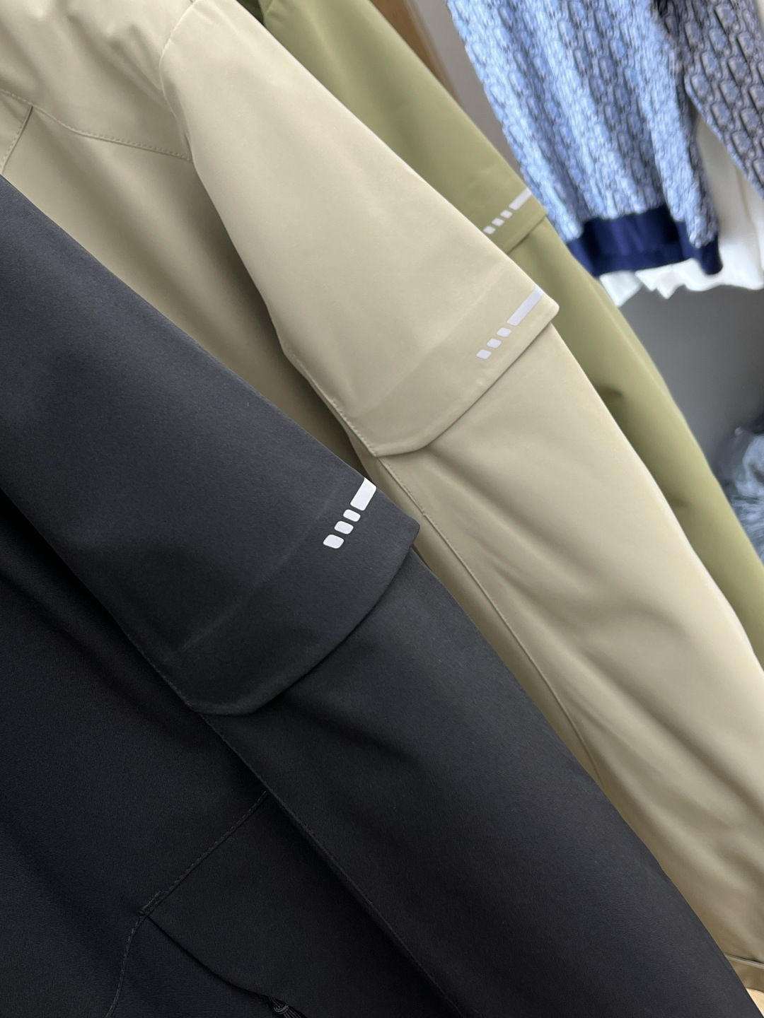 秋冬羽绒 始祖鸟 🔥今年鸟家王炸款三合一冲锋衣羽绒服了来了！一衣三穿！内胆带logo轻薄户外级羽绒服！外