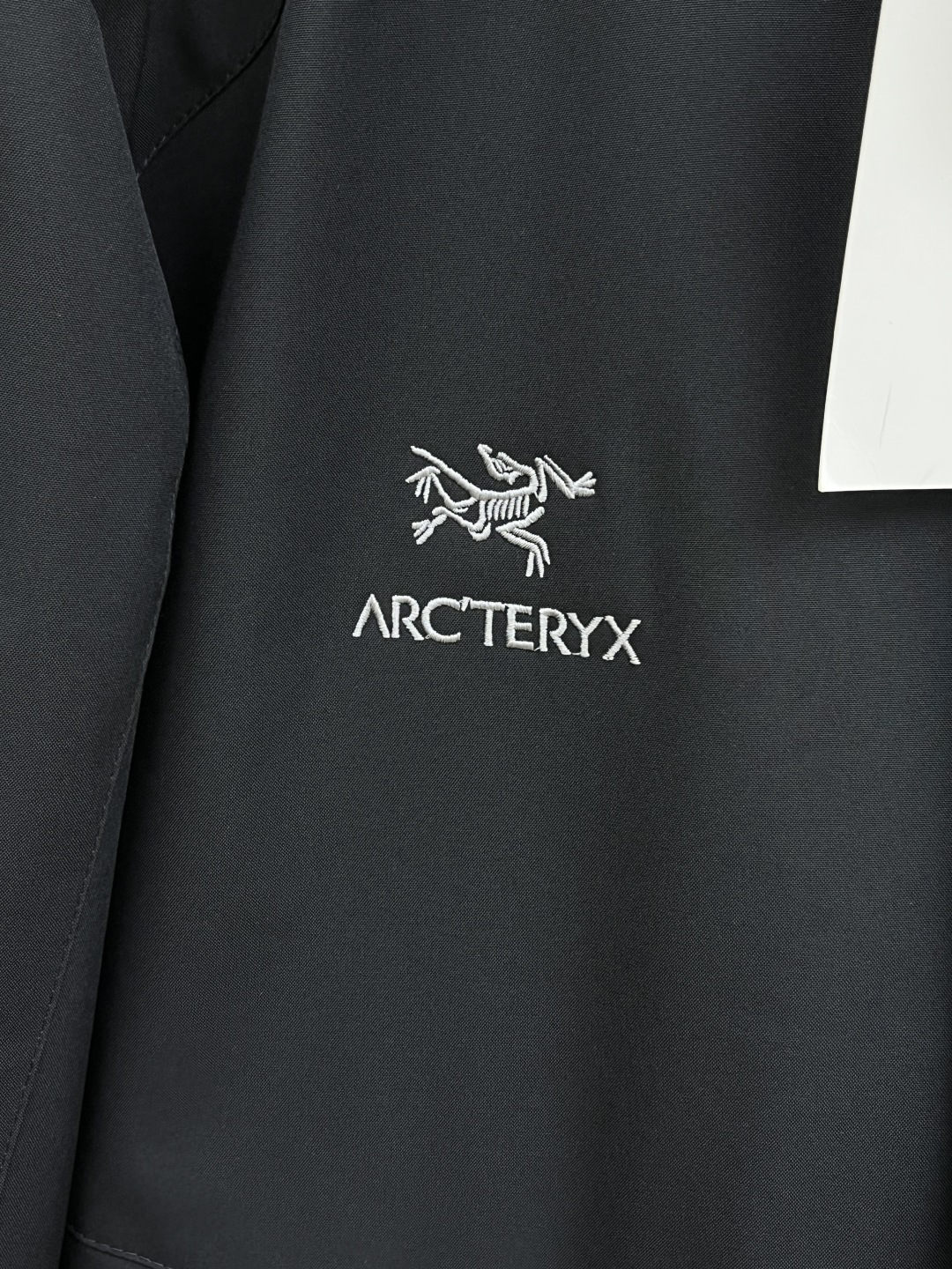 秋冬羽绒 始祖鸟 🔥今年鸟家王炸款三合一冲锋衣羽绒服了来了！一衣三穿！内胆带logo轻薄户外级羽绒服！外