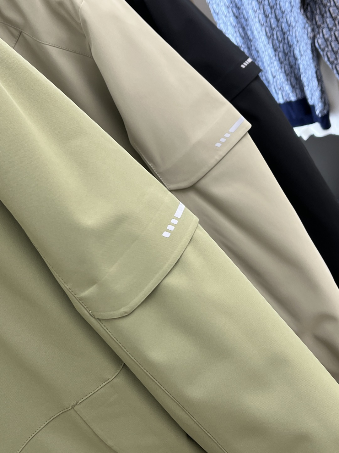 秋冬羽绒 始祖鸟 🔥今年鸟家王炸款三合一冲锋衣羽绒服了来了！一衣三穿！内胆带logo轻薄户外级羽绒服！外