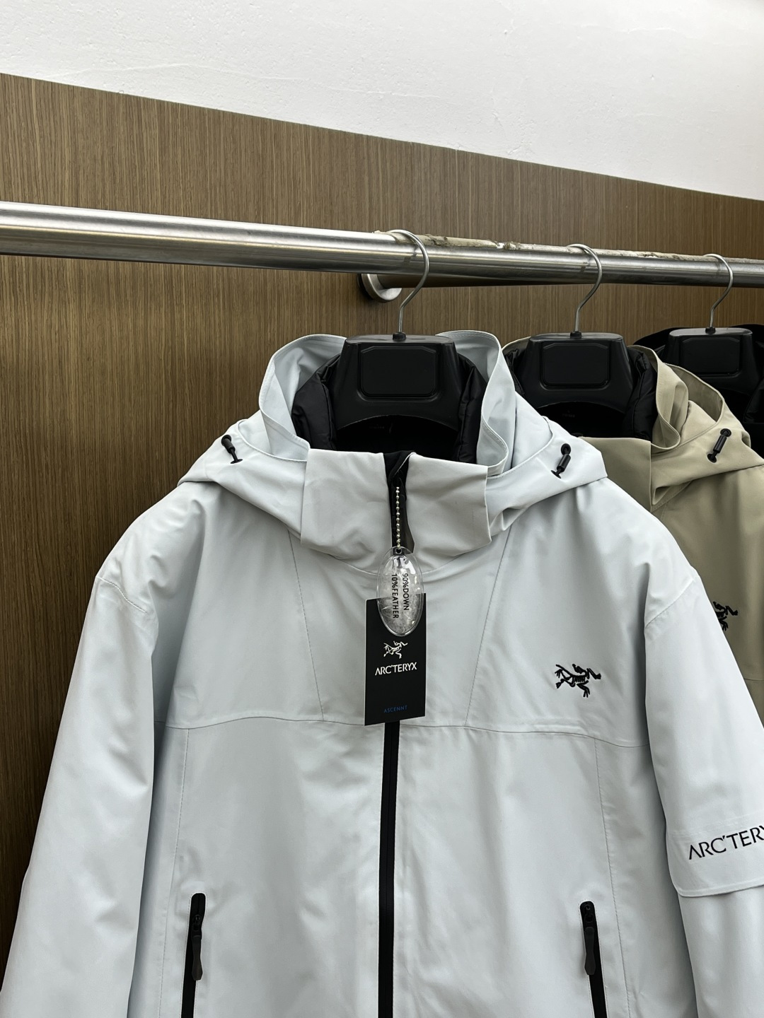 秋冬羽绒 始祖鸟 🔥今年鸟家王炸款三合一冲锋衣羽绒服了来了！一衣三穿！内胆带logo轻薄户外级羽绒服！外