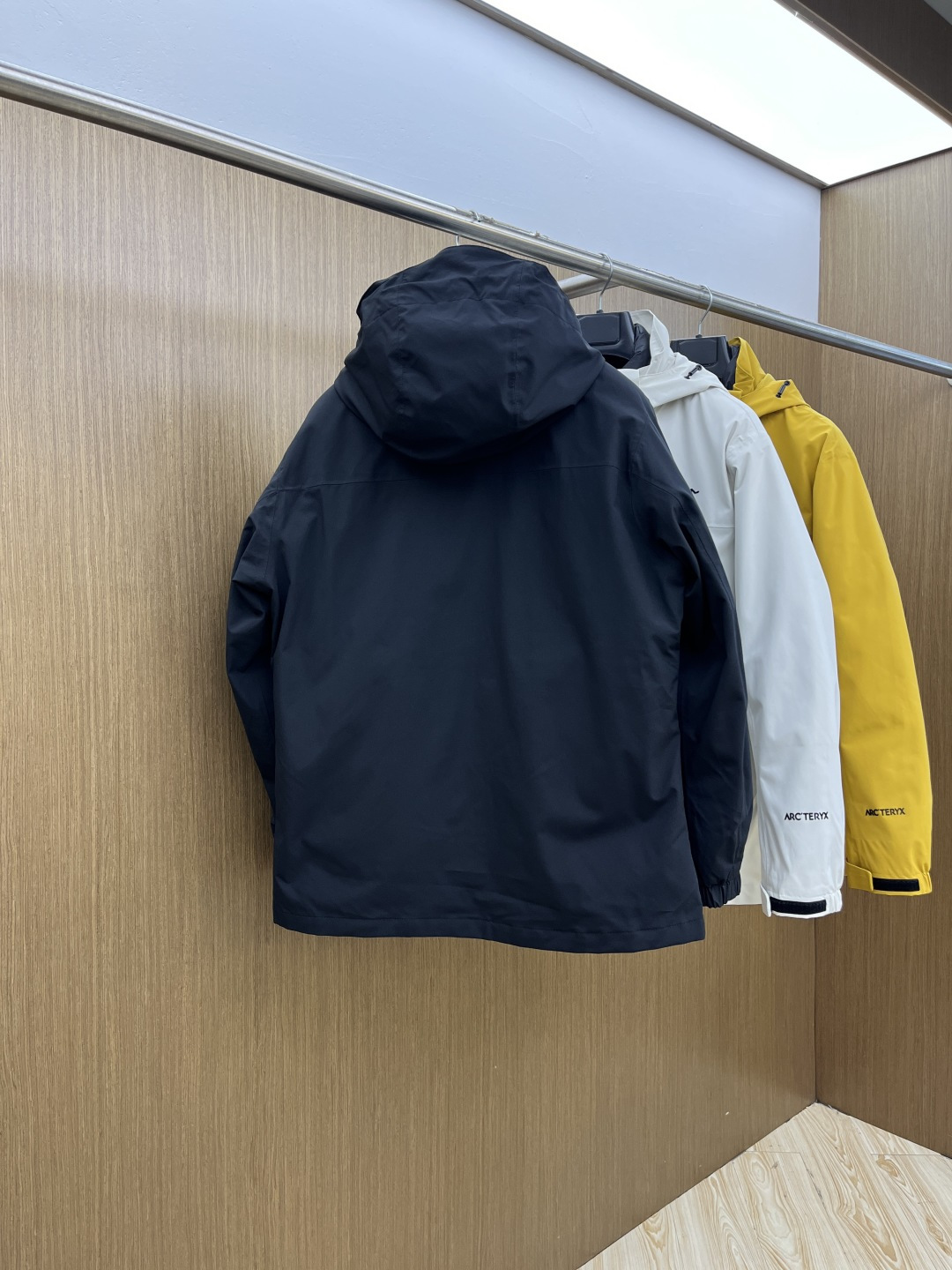 秋冬羽绒 始祖鸟 🔥今年鸟家王炸款三合一冲锋衣羽绒服了来了！一衣三穿！内胆带logo轻薄户外级羽绒服！外