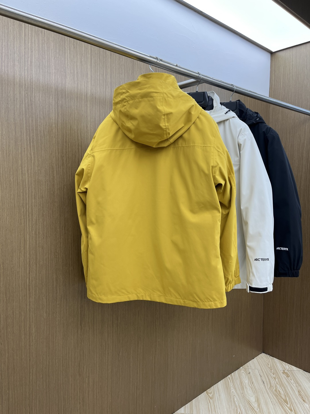 秋冬羽绒 始祖鸟 🔥今年鸟家王炸款三合一冲锋衣羽绒服了来了！一衣三穿！内胆带logo轻薄户外级羽绒服！外