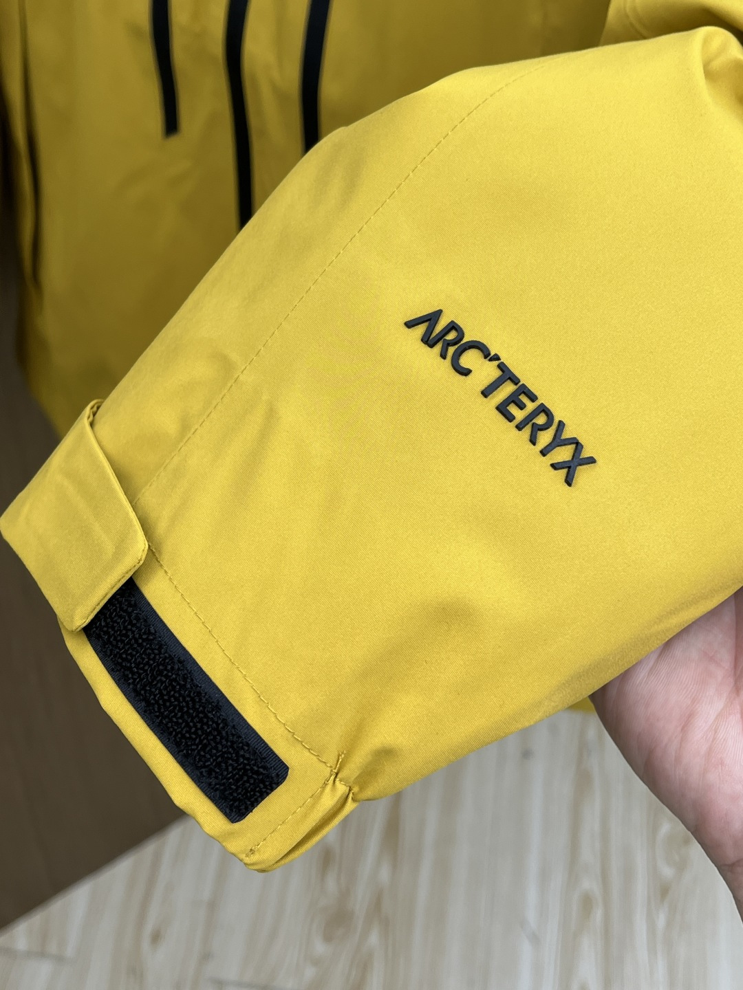 秋冬羽绒 始祖鸟 🔥今年鸟家王炸款三合一冲锋衣羽绒服了来了！一衣三穿！内胆带logo轻薄户外级羽绒服！外