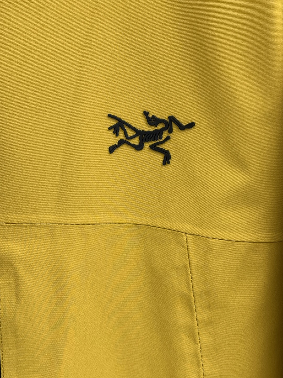 秋冬羽绒 始祖鸟 🔥今年鸟家王炸款三合一冲锋衣羽绒服了来了！一衣三穿！内胆带logo轻薄户外级羽绒服！外