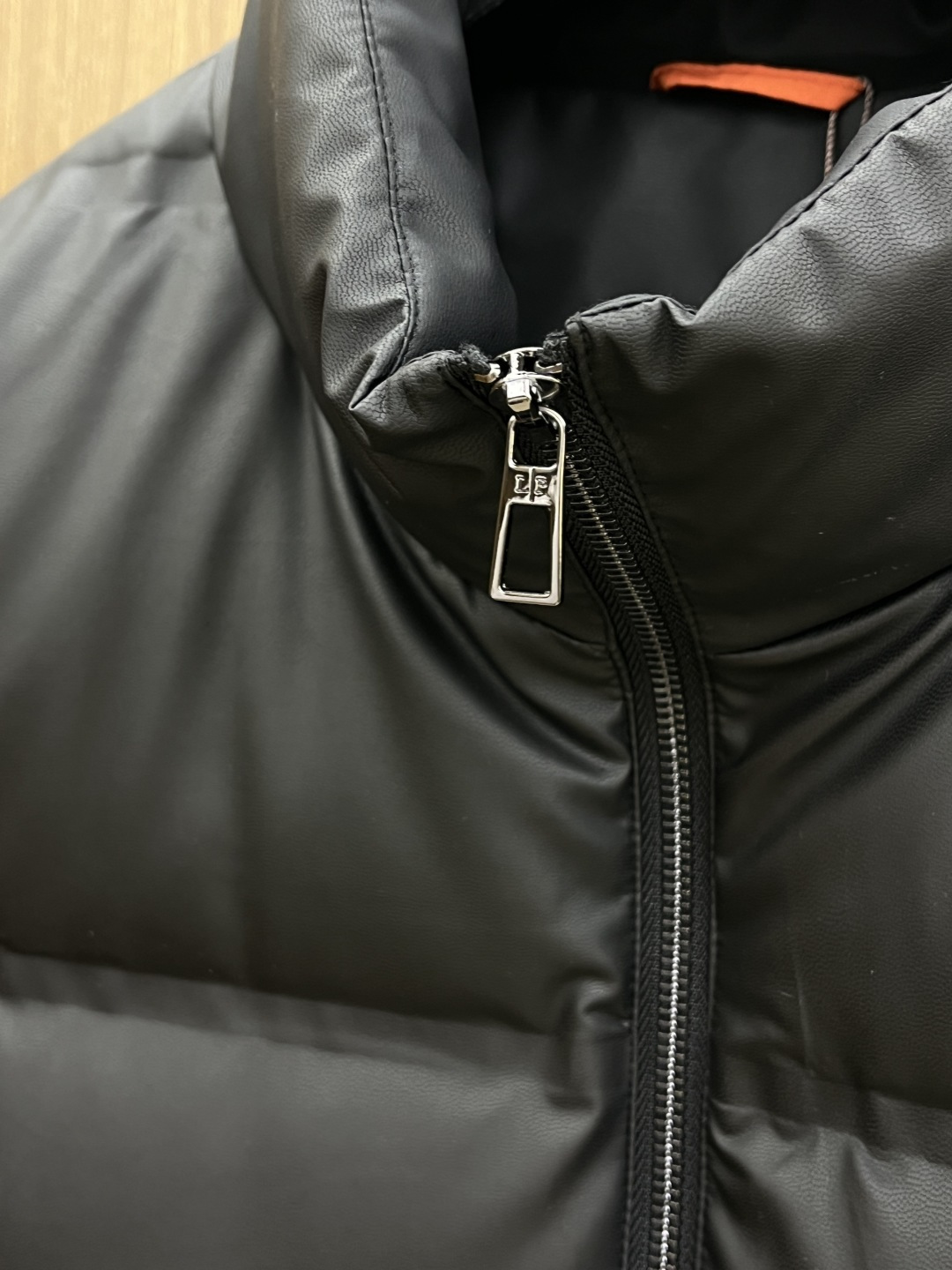 秋冬羽绒服 lP🆕 🔥🔥爆单王 25秋冬独家专供秋冬新款立领羽绒服马甲 贸易公司渠道稀出，降温天气必备的