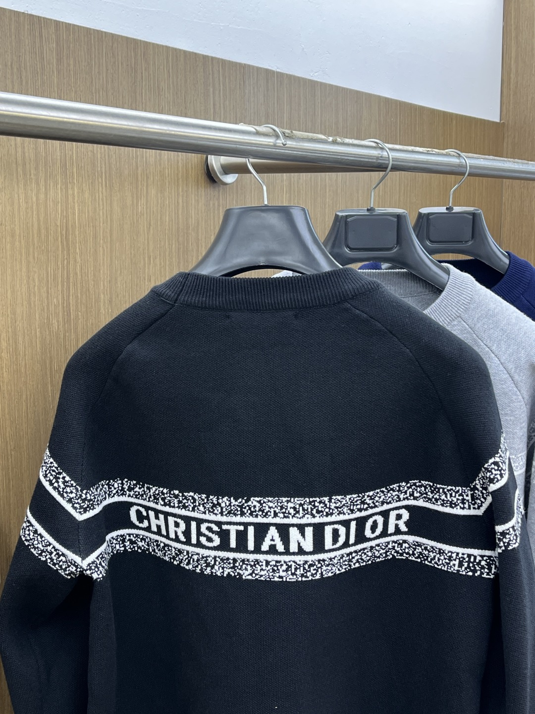 秋冬爆品 CD 🔥🔥aw秋冬新款 同步 时尚经典针织毛衣 秋冬必备款 采用针织衫加厚毛衣，精致简洁大方 