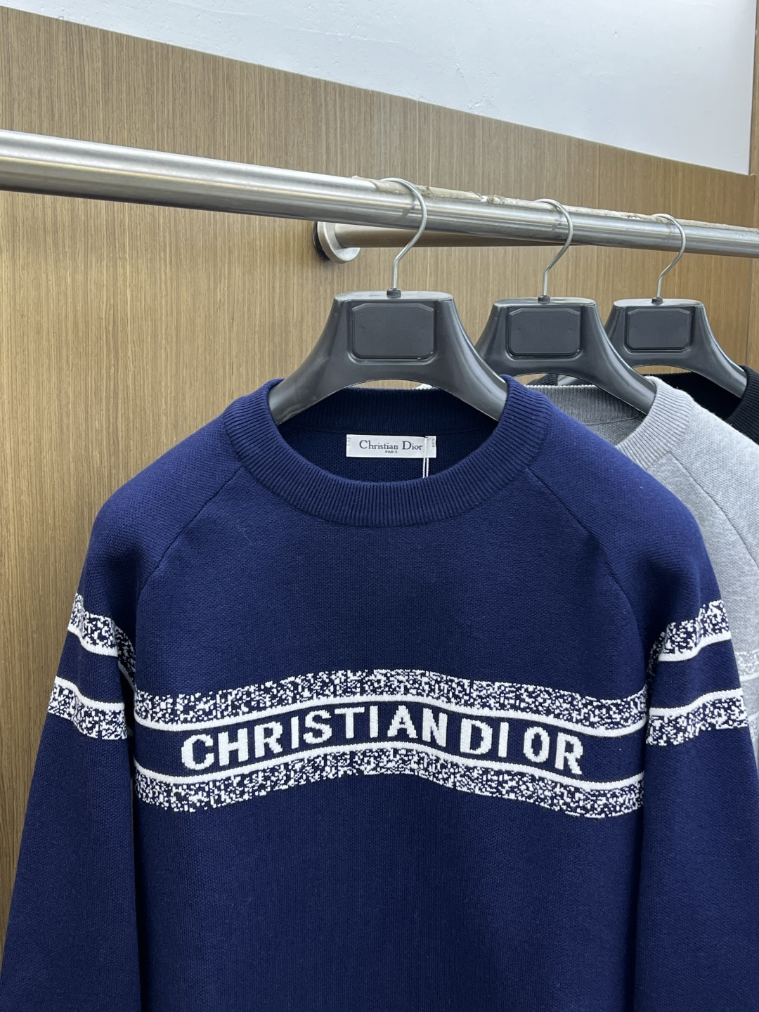 秋冬爆品 CD 🔥🔥aw秋冬新款 同步 时尚经典针织毛衣 秋冬必备款 采用针织衫加厚毛衣，精致简洁大方 