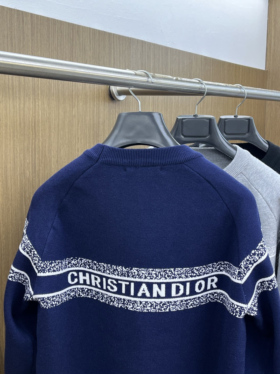 秋冬爆品 CD 🔥🔥aw秋冬新款 同步 时尚经典针织毛衣 秋冬必备款 采用针织衫加厚毛衣，精致简洁大方 