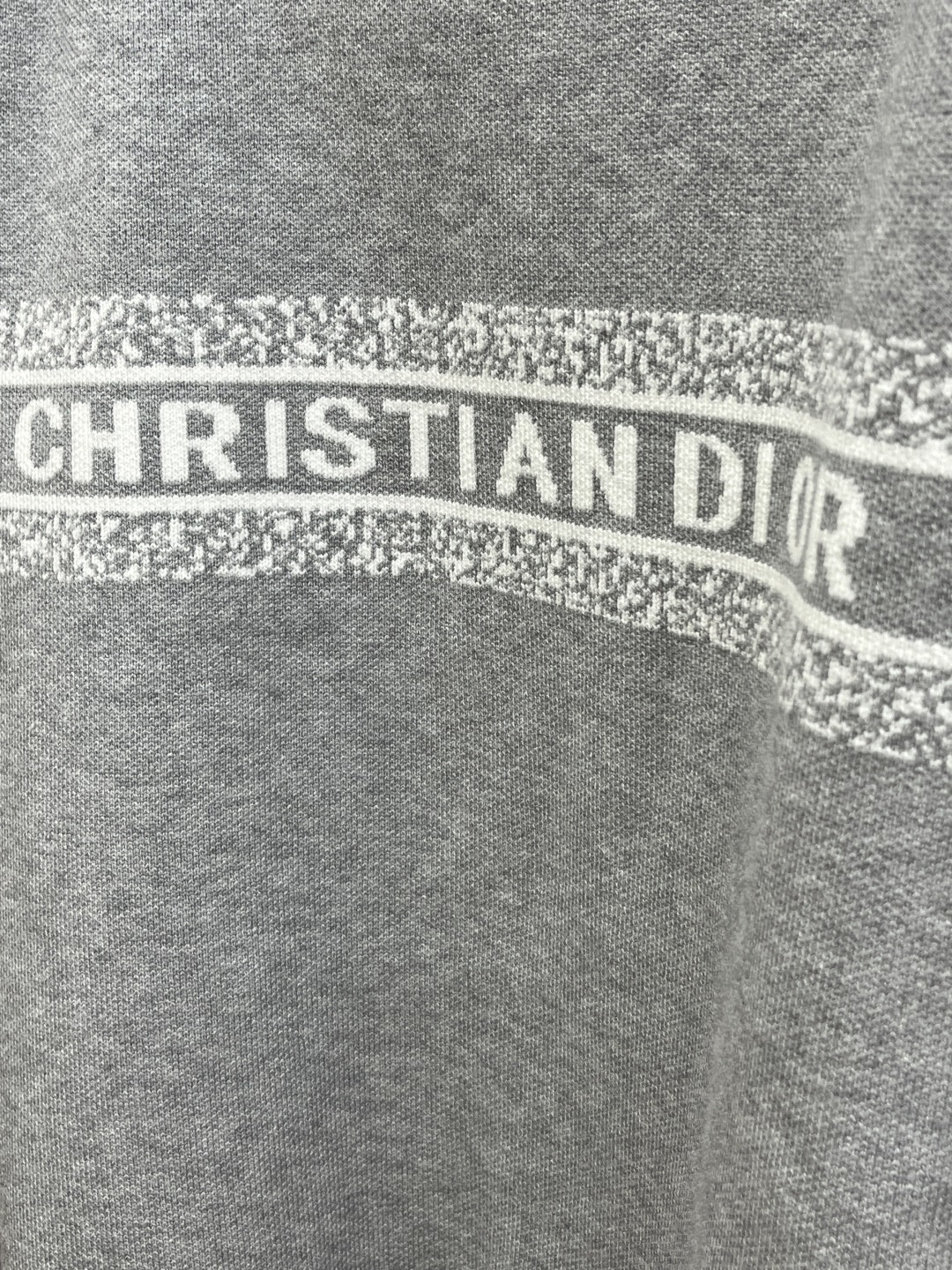 秋冬爆品 CD 🔥🔥aw秋冬新款 同步 时尚经典针织毛衣 秋冬必备款 采用针织衫加厚毛衣，精致简洁大方 