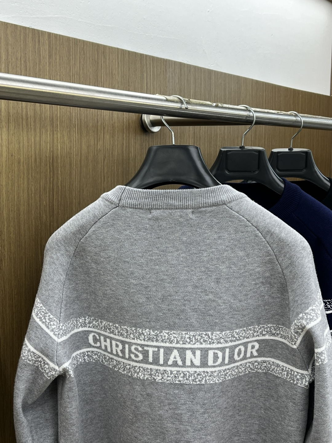 秋冬爆品 CD 🔥🔥aw秋冬新款 同步 时尚经典针织毛衣 秋冬必备款 采用针织衫加厚毛衣，精致简洁大方 