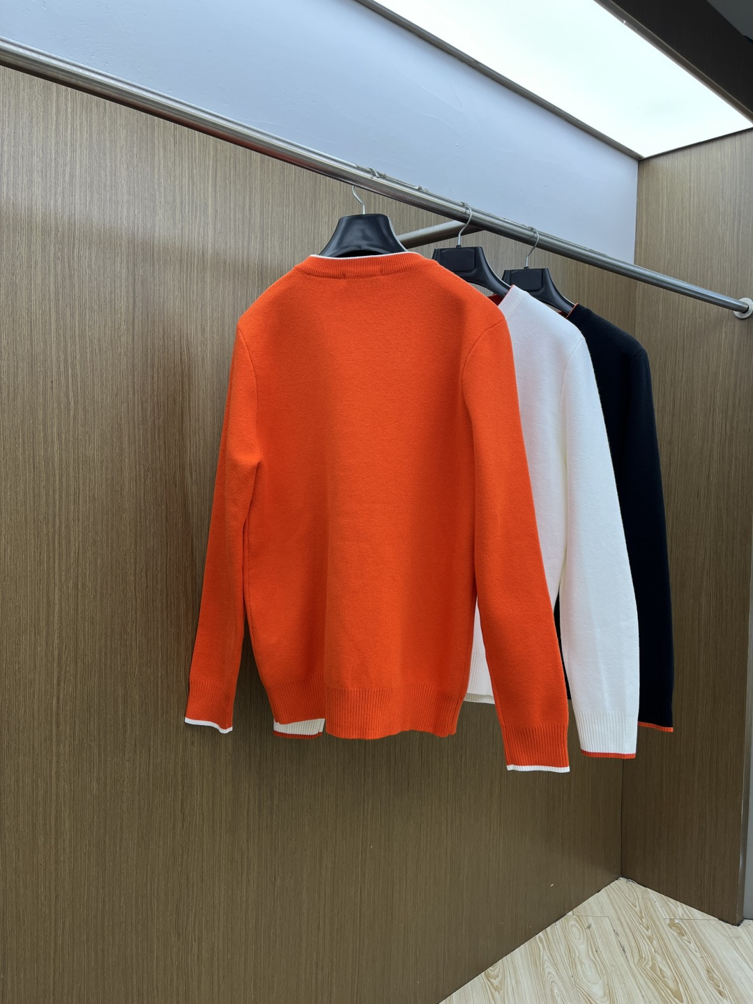 秋冬爆品 Her 🔥🔥aw秋冬新款 同步 时尚经典针织毛衣 秋冬必备款 采用针织衫加厚毛衣，精致简洁大方