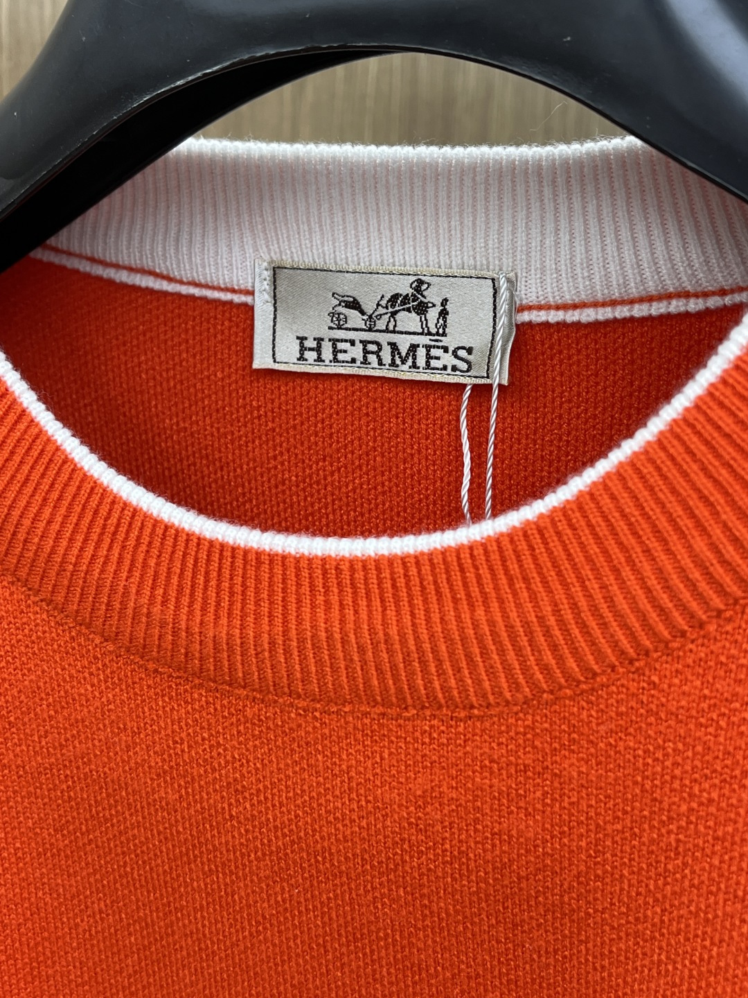 秋冬爆品 Her 🔥🔥aw秋冬新款 同步 时尚经典针织毛衣 秋冬必备款 采用针织衫加厚毛衣，精致简洁大方