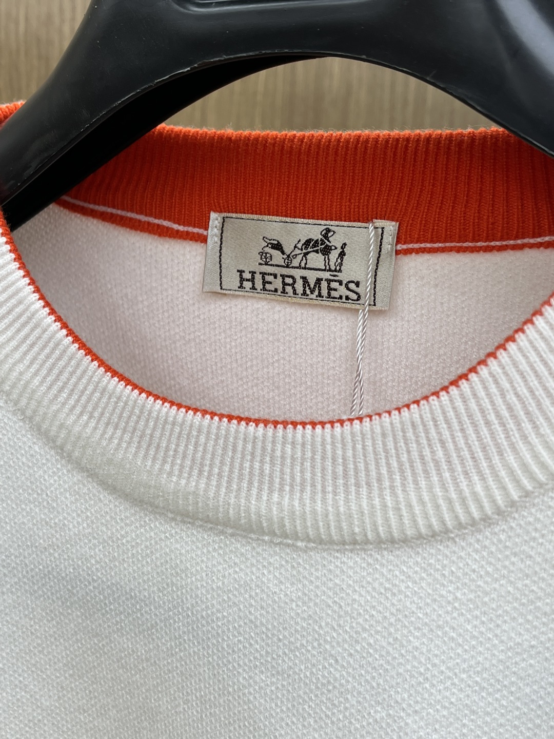 秋冬爆品 Her 🔥🔥aw秋冬新款 同步 时尚经典针织毛衣 秋冬必备款 采用针织衫加厚毛衣，精致简洁大方