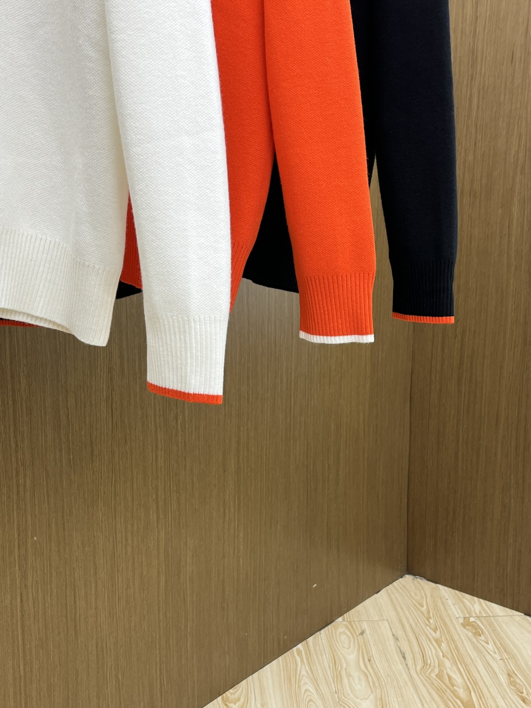 秋冬爆品 Her 🔥🔥aw秋冬新款 同步 时尚经典针织毛衣 秋冬必备款 采用针织衫加厚毛衣，精致简洁大方