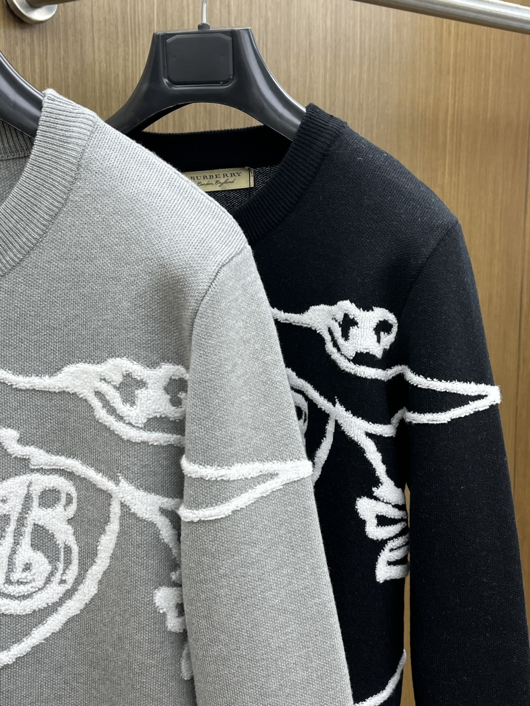 秋冬爆品 BBR 🔥🔥aw秋冬新款 同步 时尚经典针织毛衣 秋冬必备款 采用针织衫加厚毛衣，精致简洁大方