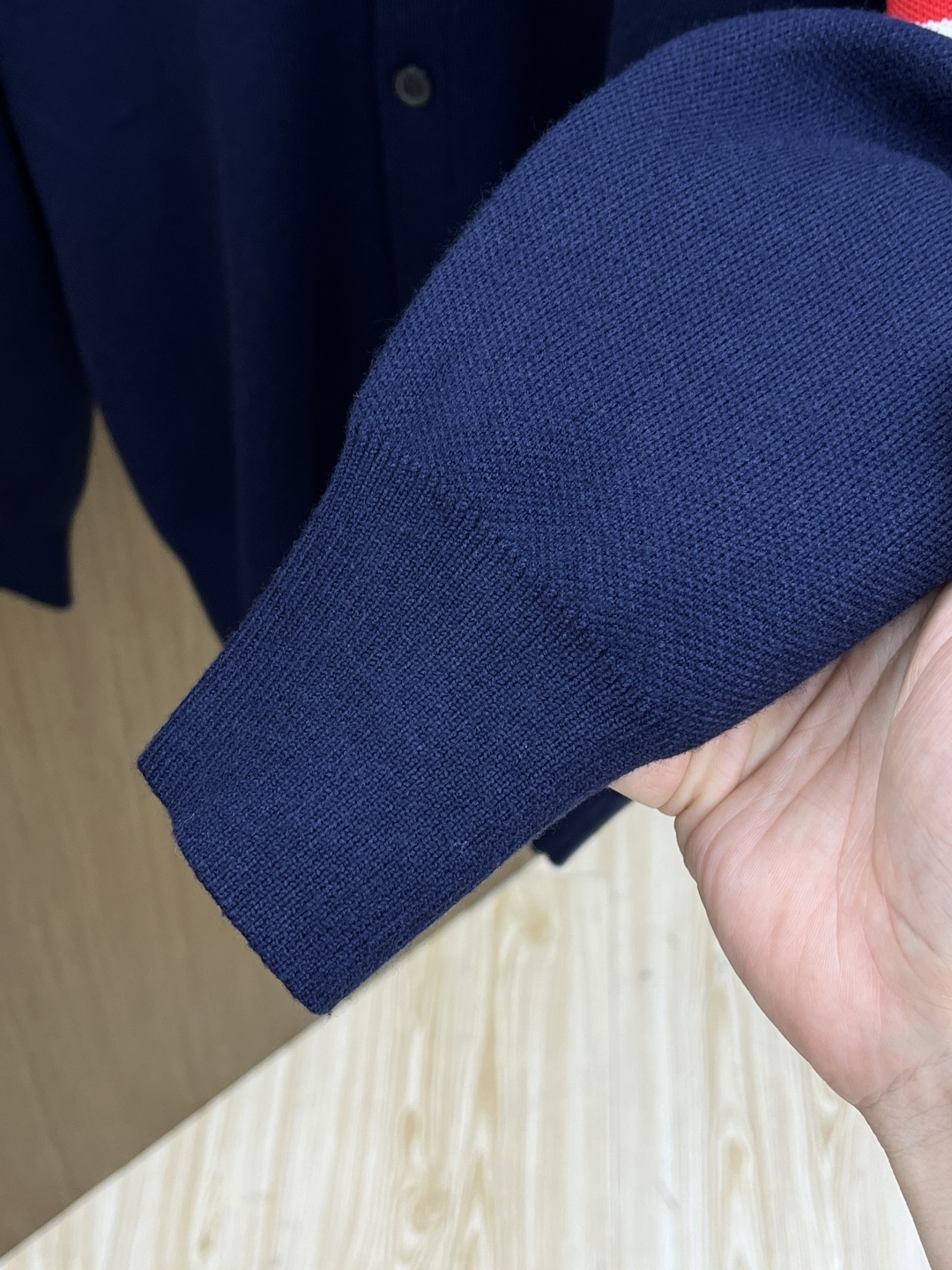 秋冬爆品 TB 🔥🔥aw秋冬新款 同步 时尚经典针织开衫毛衣 秋冬必备款 采用针织衫加厚毛衣，精致简洁大