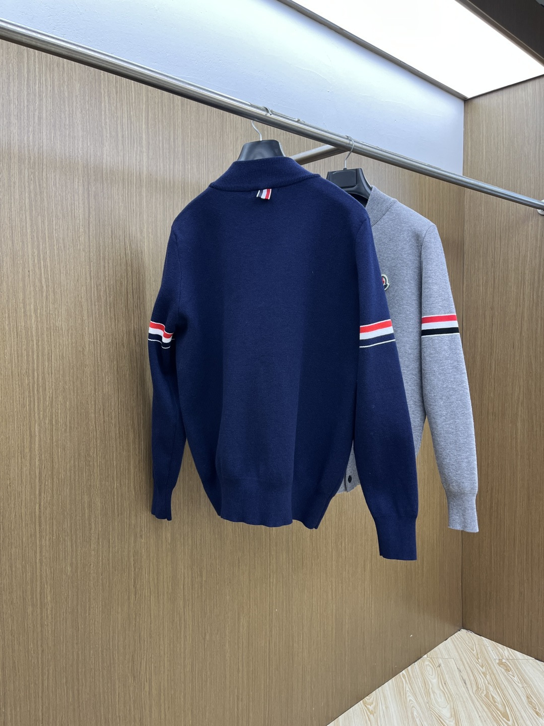 秋冬爆品 TB 🔥🔥aw秋冬新款 同步 时尚经典针织开衫毛衣 秋冬必备款 采用针织衫加厚毛衣，精致简洁大