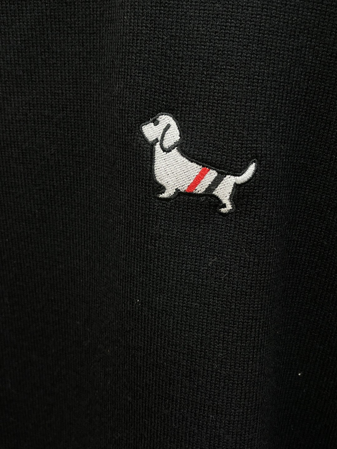 秋冬爆品 TB 🔥🔥aw秋冬新款 同步 时尚经典针织毛衣 秋冬必备款 采用针织衫加厚毛衣，精致简洁大方 