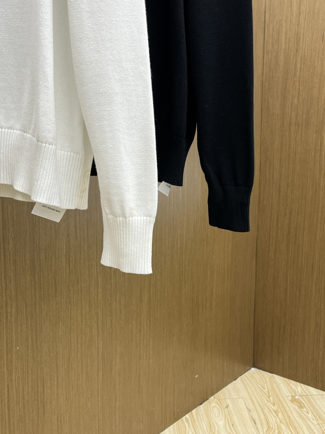 秋冬爆品 Mon 🔥🔥aw秋冬新款 同步 时尚经典针织毛衣 秋冬必备款 采用针织衫加厚毛衣，精致简洁大方