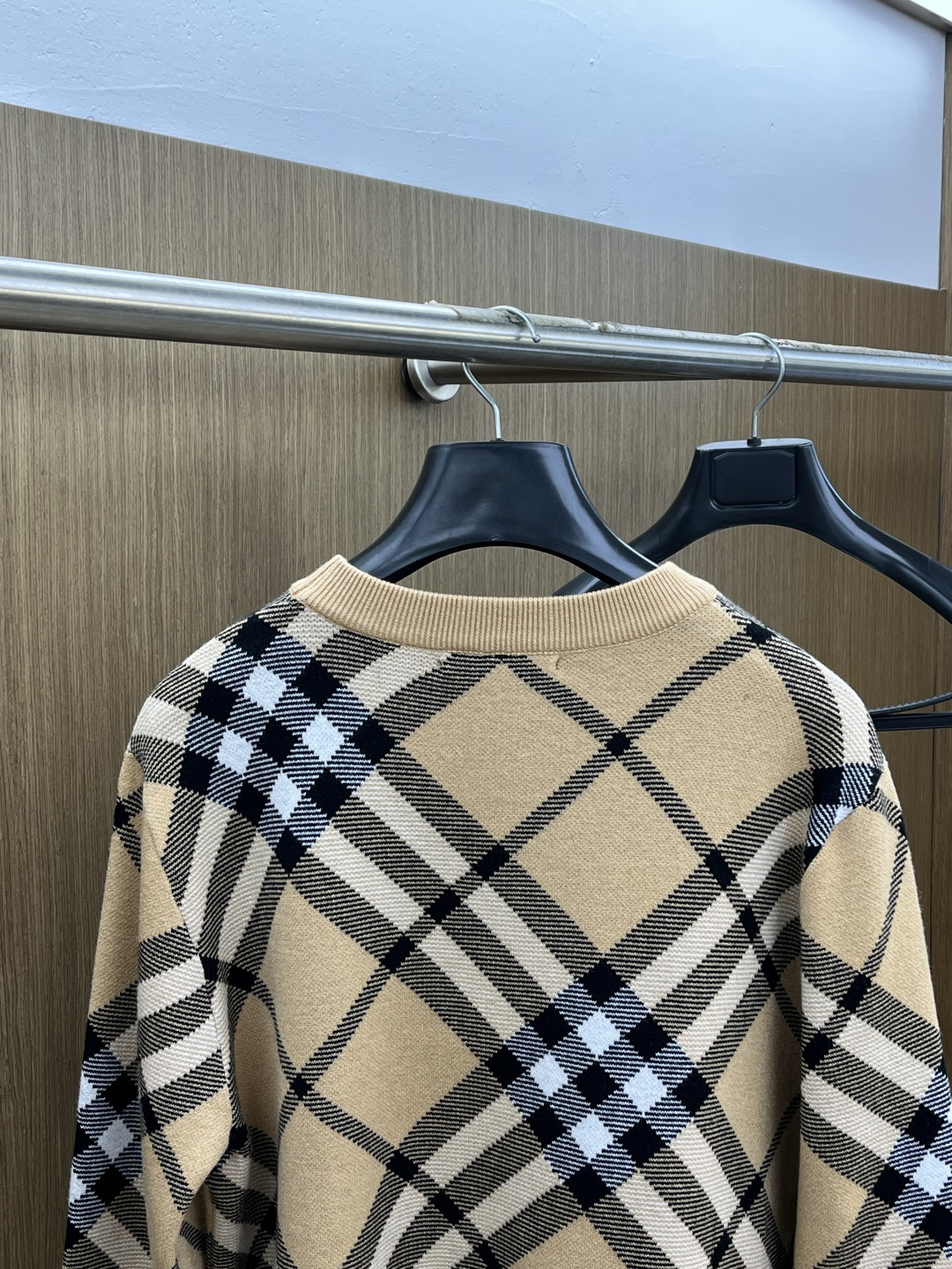 秋冬爆品 BBR 🔥🔥aw秋冬新款 同步 时尚经典针织毛衣 秋冬必备款 采用针织衫加厚毛衣，精致简洁大方