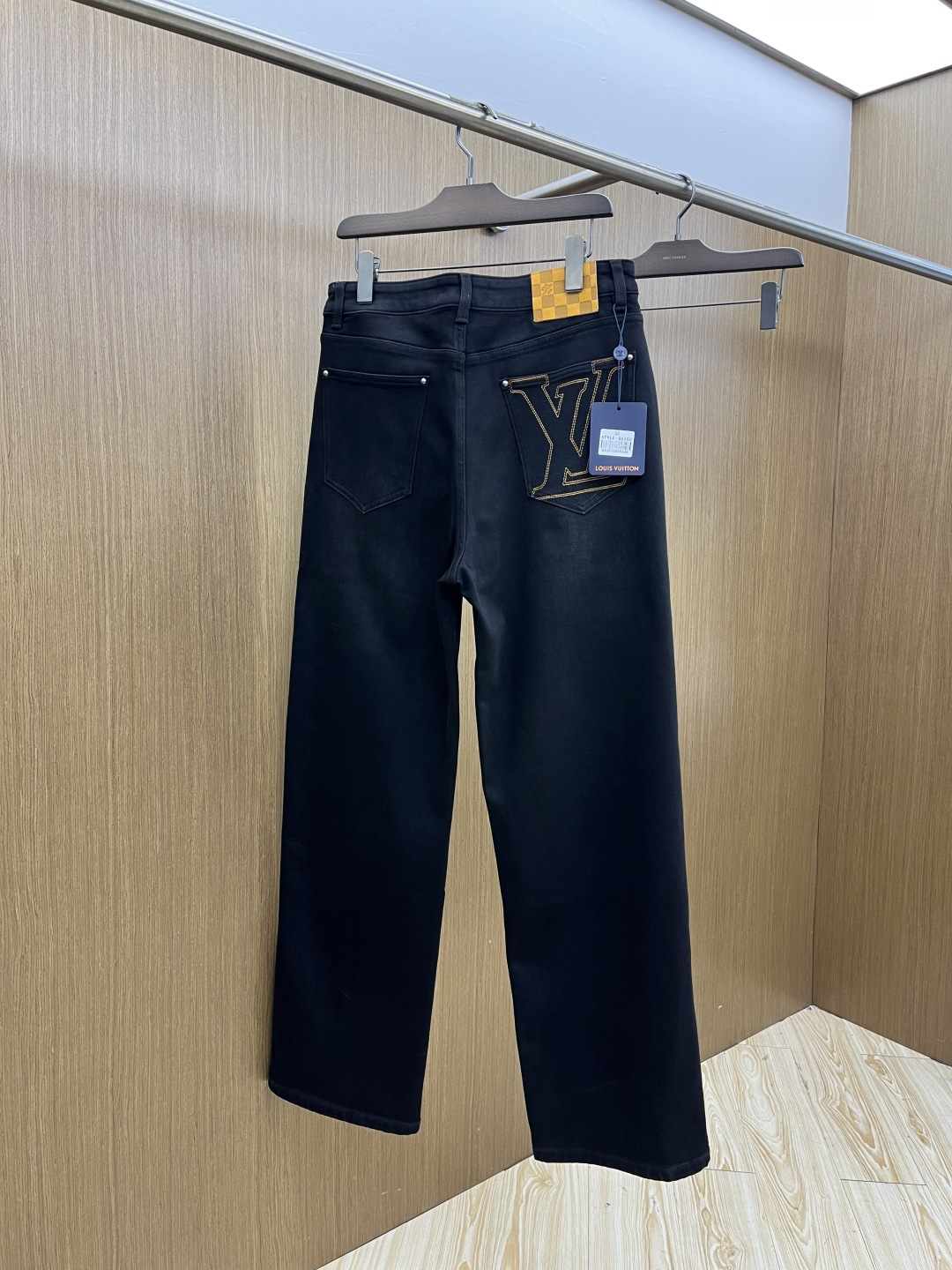 秋冬爆品 LV 🔥🔥高端定制品质 25SS秋冬最新款原单阔腿牛仔裤 柜台同步发售 原版定制复刻 客供五金
