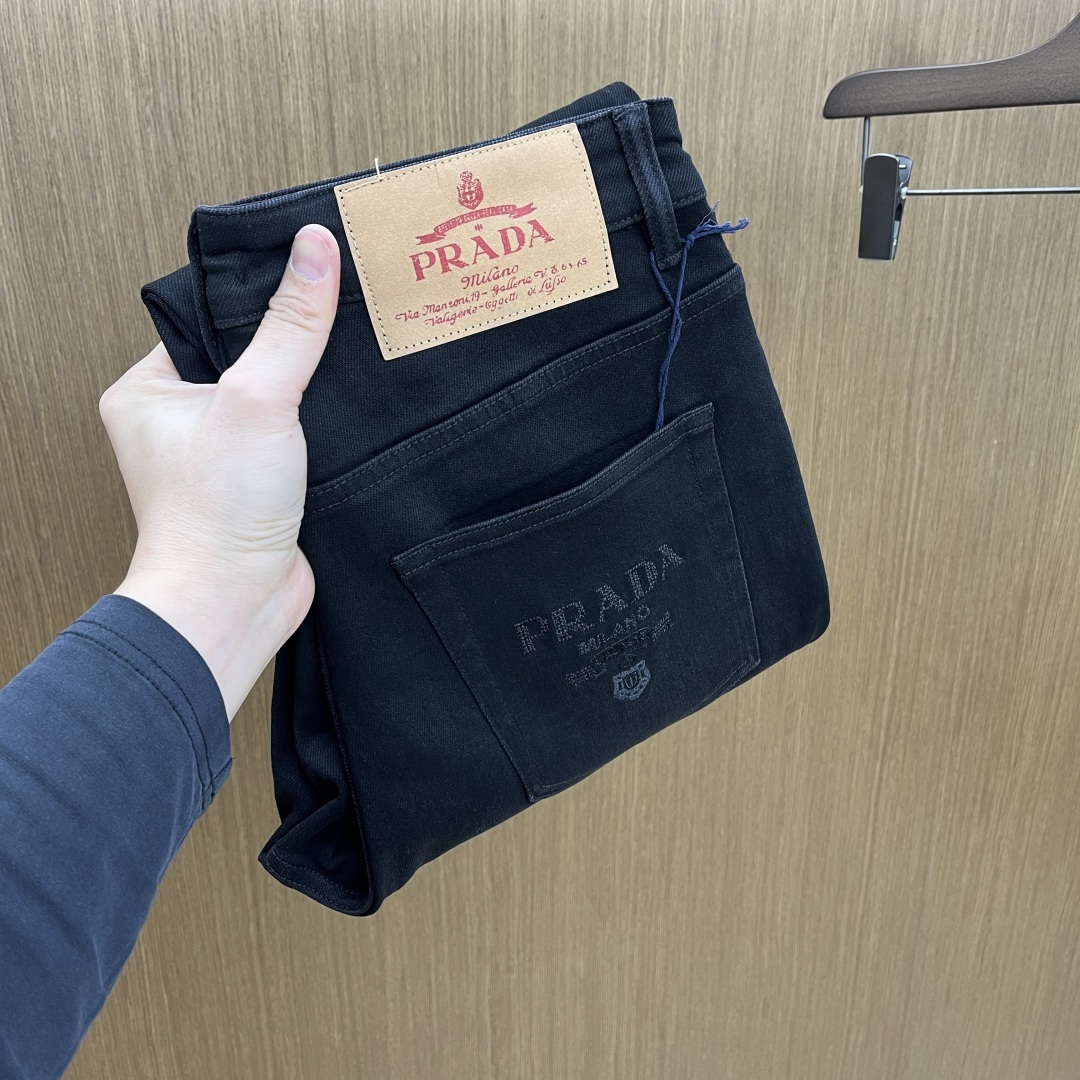 NO:651228,Autumn and winter hot product PD High-end customized quality 25SS latest autumn and winter original jeans sold simultaneously at the counter Original customized replica Customer-supplied hardware accessories Original quality Imported denim fabrics with heavy industrial washing Fine workmanship and routing Excellent upper body, preferred item A60 SIZE: 30-38 no 35 37,,jeans,alexander wang19860909秋冬爆品 PD 高端定制品质 25SS秋冬最新款原单牛仔裤 柜台同步发售 原版定制复刻 客供五金辅料 原单品质 进口牛仔面料重工洗水 做工走线精细 上身绝佳,优选单品A60 SIZE:30-38无35 37,,jeans,alexander wang,Men's clothing