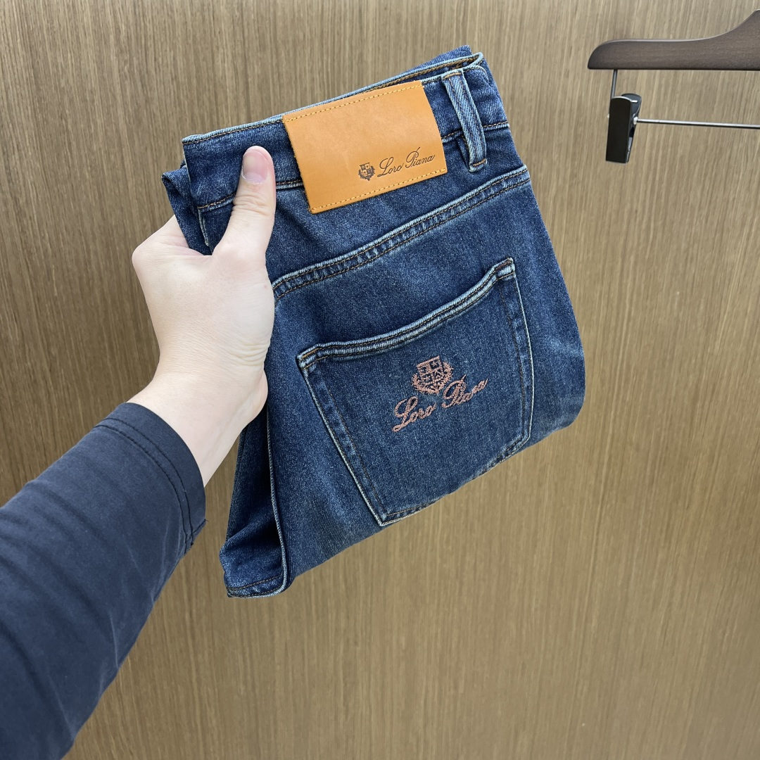 NO:651255,Autumn and winter hot product LP High-end customized quality 25SS autumn and winter latest original jeans, simultaneous sale at the counter, original customized replica, customer-supplied hardware accessories, original quality, imported denim fabrics, heavy industrial washing, fine workmanship and routing, excellent upper body, preferred item A60 SIZE: 30-38 no 35 37,,loro piana,jeans,alexander wang19860909秋冬爆品 LP 高端定制品质 25SS秋冬最新款原单牛仔裤 柜台同步发售 原版定制复刻 客供五金辅料 原单品质 进口牛仔面料重工洗水 做工走线精细 上身绝佳,优选单品A60 SIZE:30-38无35 37,,loro piana,jeans,alexander wang,Men's clothing