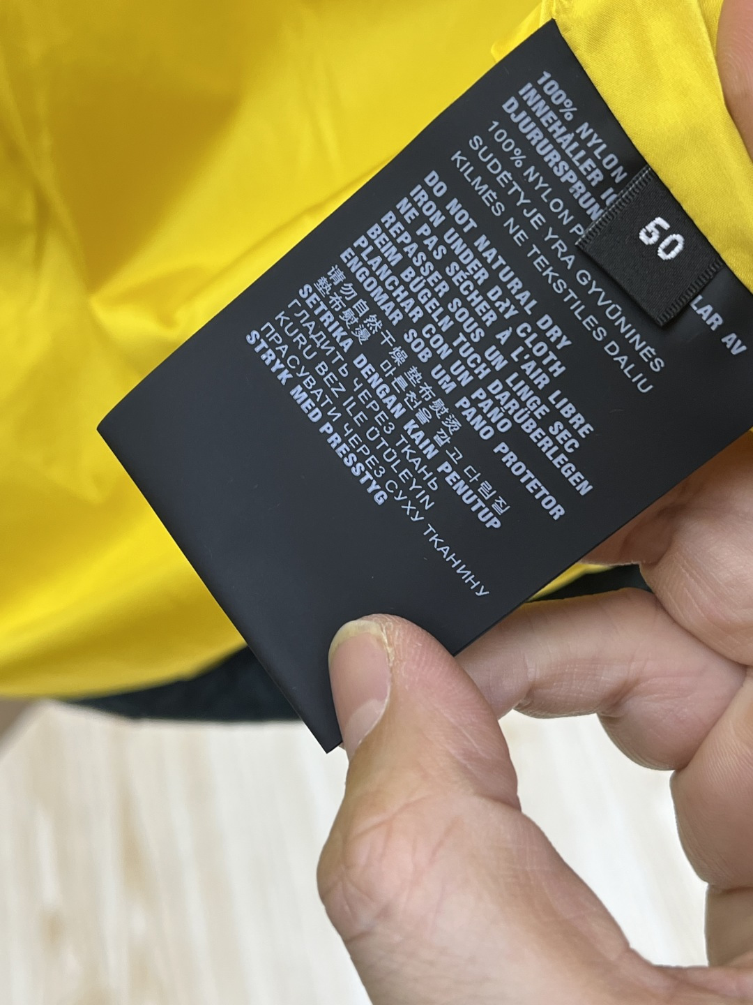 秋冬羽绒 🆕Prada普拉达 2025ss秋冬新款时尚休闲羽绒外套，连帽可拆，处处细节显工艺足够的高级，