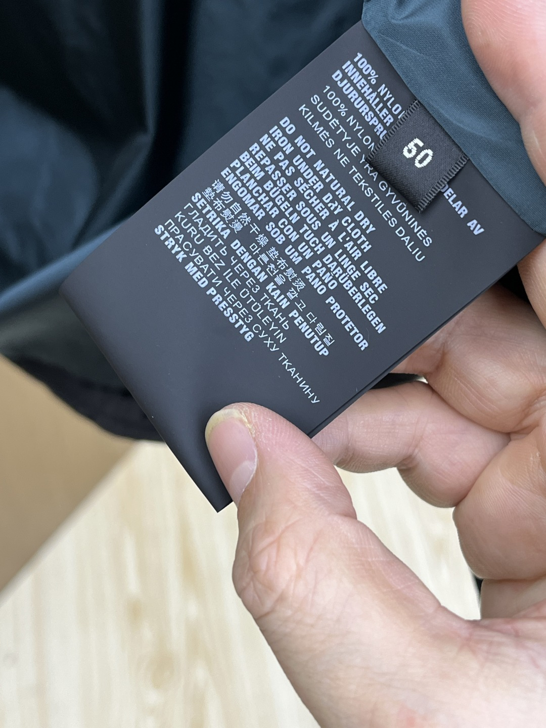 秋冬羽绒 🆕Prada普拉达 2025ss秋冬新款时尚休闲羽绒外套，连帽可拆，处处细节显工艺足够的高级，