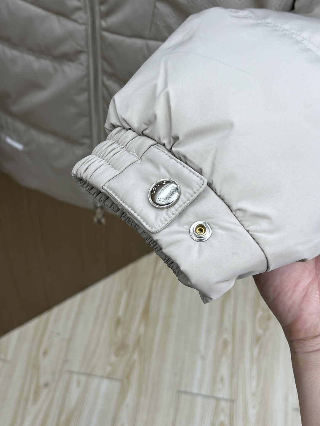 秋冬羽绒 🆕LV路易威登 2025ss秋冬新款时尚休闲羽绒外套，连帽不可拆，提花面料，处处细节显工艺足够