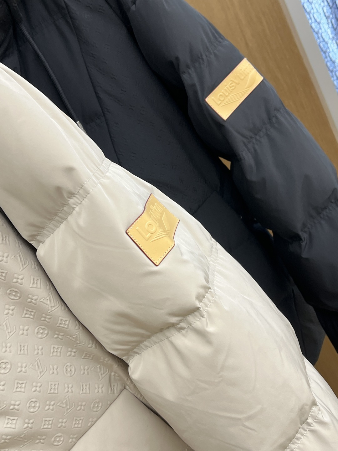 秋冬羽绒 🆕LV路易威登 2025ss秋冬新款时尚休闲羽绒外套，连帽不可拆，提花面料，处处细节显工艺足够