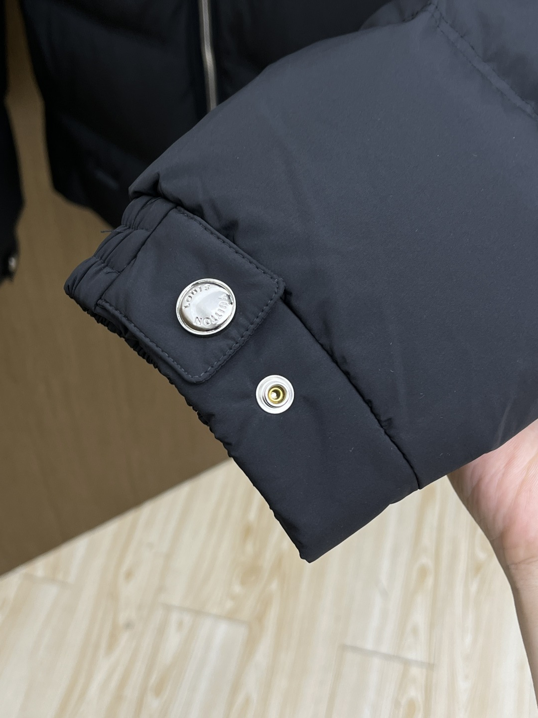 秋冬羽绒 🆕LV路易威登 2025ss秋冬新款时尚休闲羽绒外套，连帽不可拆，提花面料，处处细节显工艺足够