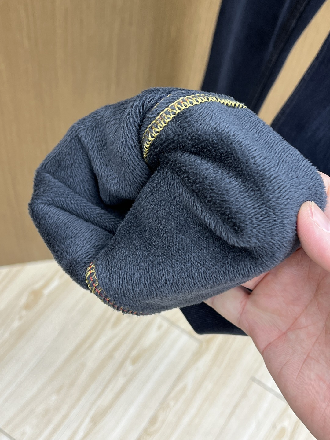 加绒款 BBR 🔥🔥ss秋冬新品，官网同步有售，男士高端商务休闲西裤，高端进口面料，带弹力，后面采用硅胶