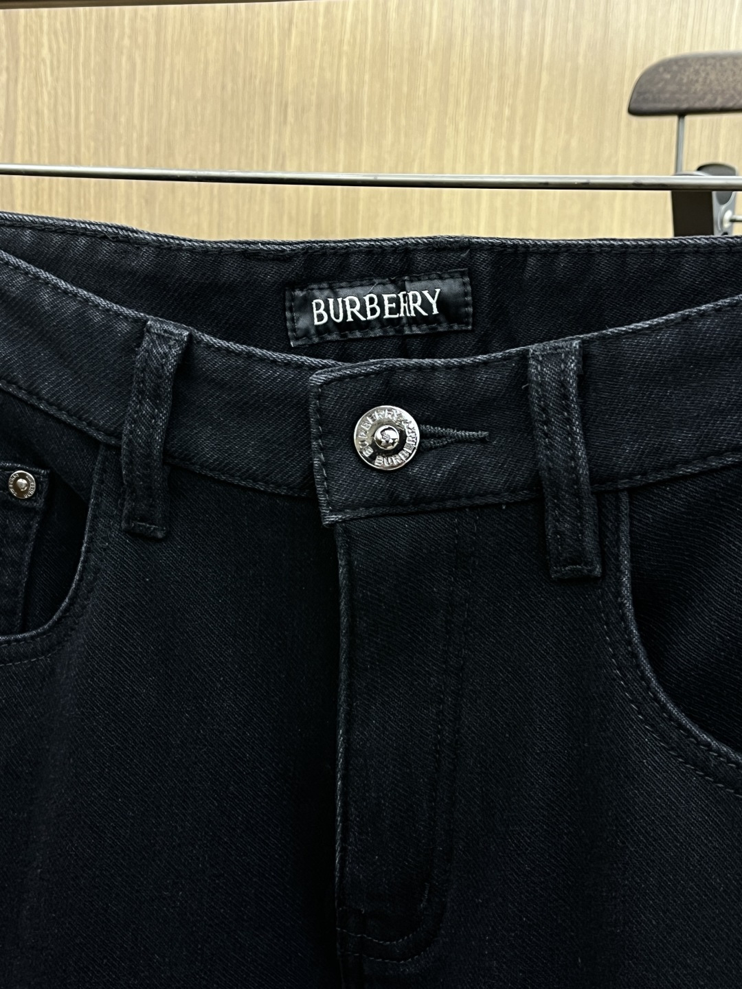 加绒款 BBR 🔥🔥ss秋冬新品，官网同步有售，男士高端商务休闲西裤，高端进口面料，带弹力，后面采用硅胶