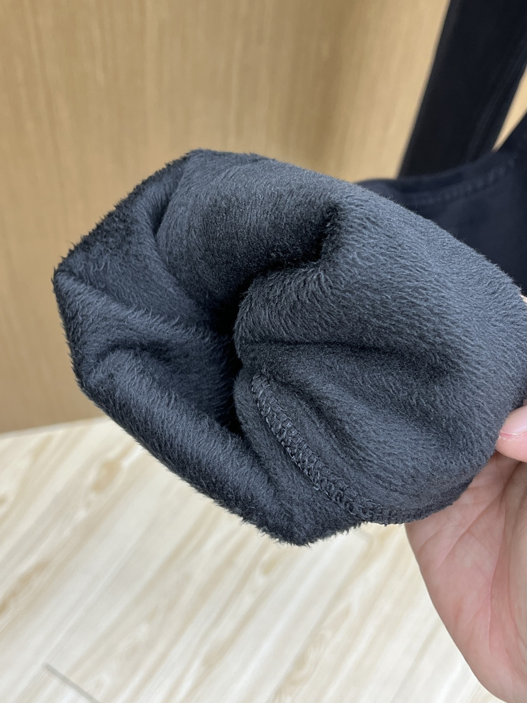 加绒款 BBR 🔥🔥ss秋冬新品，官网同步有售，男士高端商务休闲西裤，高端进口面料，带弹力，后面采用硅胶