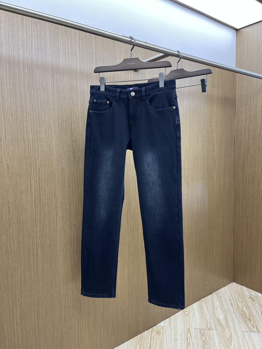 加绒款 TOMY 🔥🔥ss秋冬新品，官网同步有售，男士高端商务休闲西裤，高端进口面料，带弹力，后面采用硅