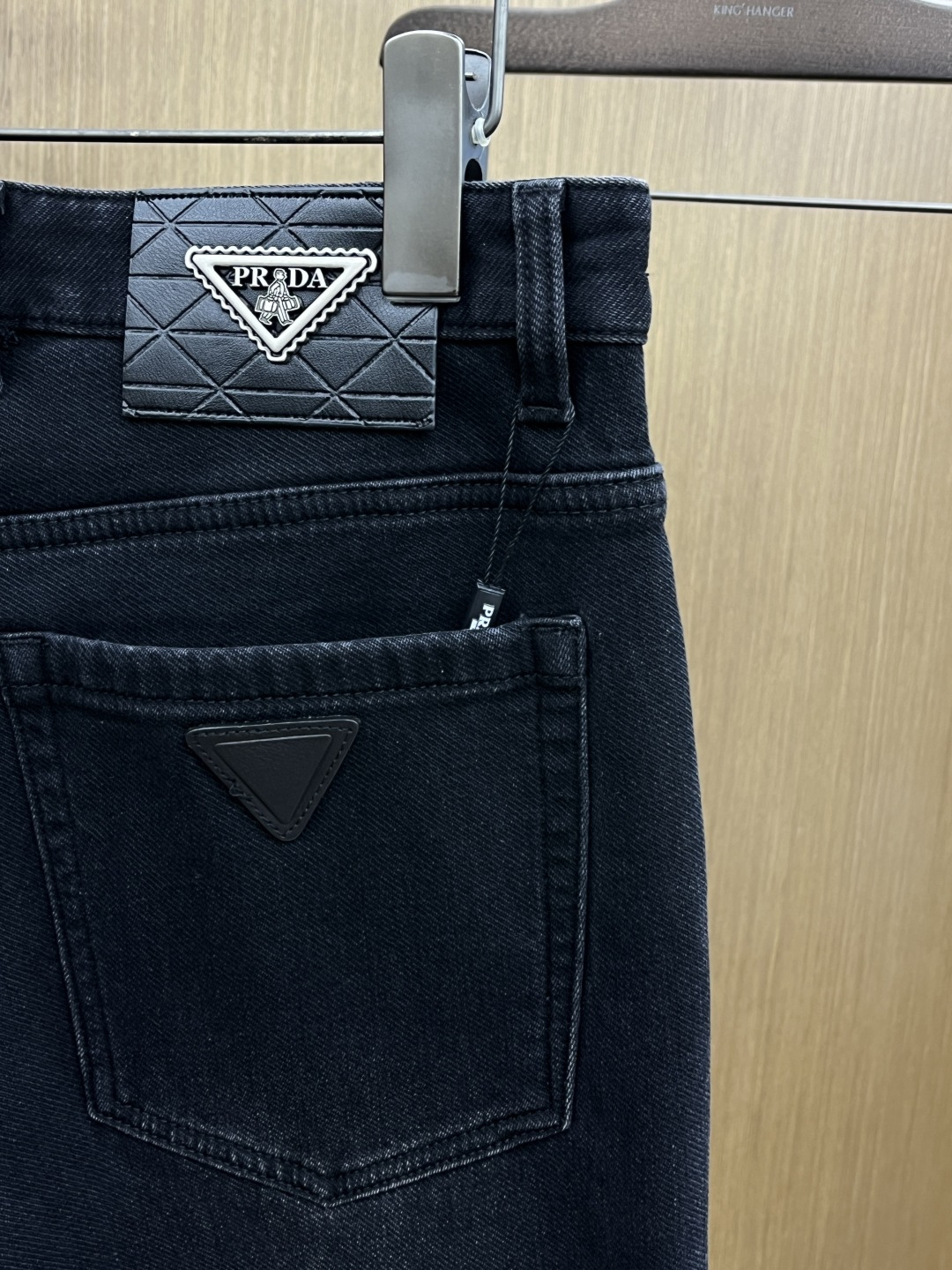 加绒款 BBR 🔥🔥ss秋冬新品，官网同步有售，男士高端商务休闲西裤，高端进口面料，带弹力，后面采用硅胶