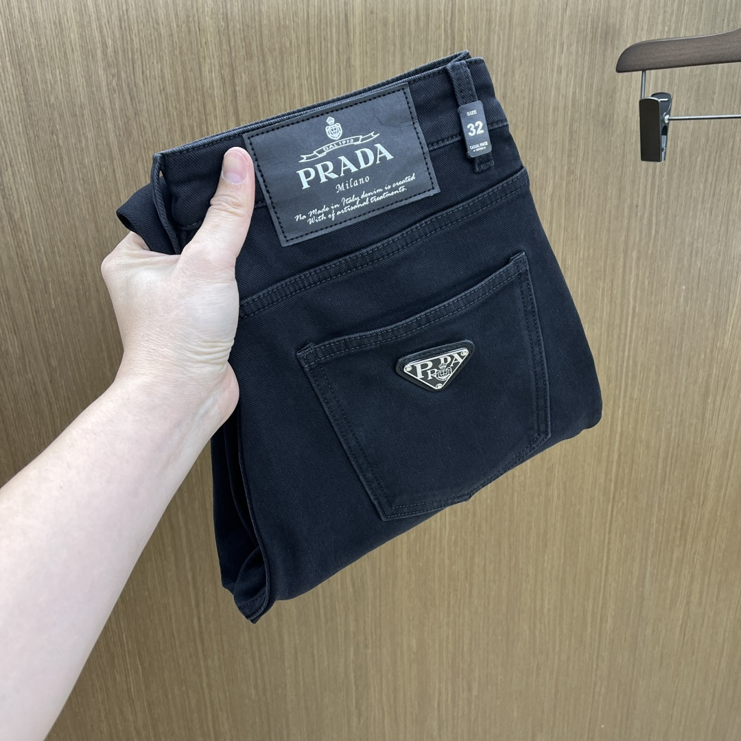 NO:646593,Thickened PD new style is coming for autumn and winter hot new products are available. The best original jeans in physical stores, suitable for all ages. The highest version of European imported fabrics on the market. Comfortable, soft and skin-friendly, the upper body effect is super fashionable and versatile. fzh is straight and stylish, a wardrobe must-have!  Suitable for any occasion. Sizes: 29-38 without 35.37, jeans, alexander wang19860909加厚款 PD 新款来袭秋冬爆款新品 有售 实体店极品牛仔裤原版好货,适合各个年龄段.市场最高版本的欧洲进口面料.舒适柔软亲肤,上身效果超级棒时尚百搭 fzh笔挺有型,衣橱必备！适合任何场合穿着 尺码:29-38无35.37,,jeans,alexander wang,Men's clothing