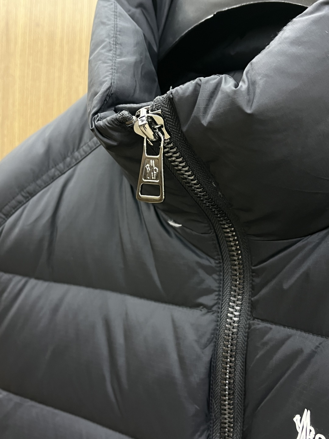 秋冬羽绒 🆕Moncler蒙口 2025ss秋冬新款时尚休闲羽绒外套马甲，处处细节显工艺足够的高级，结构