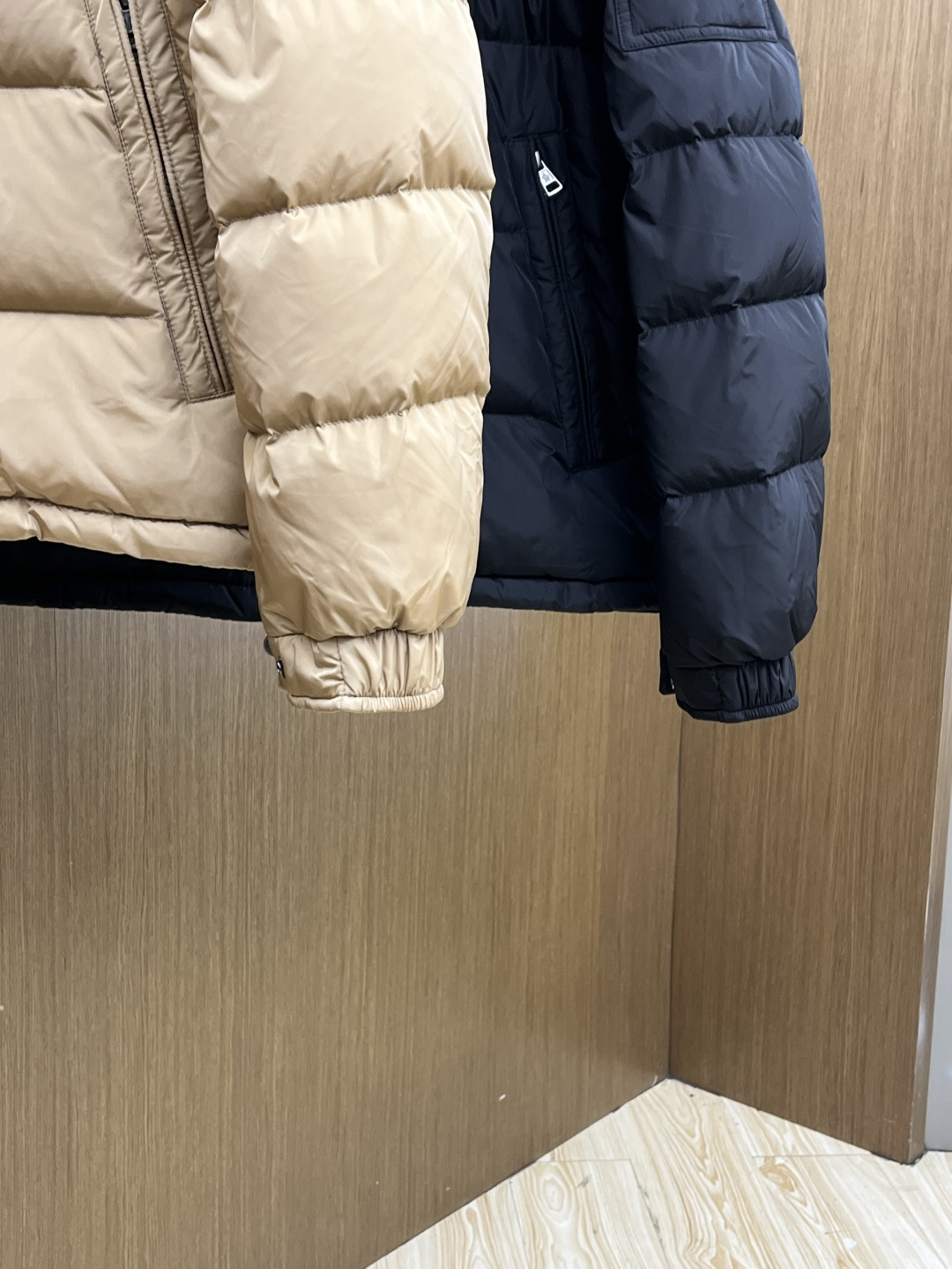 秋冬羽绒 🆕Moncler蒙口 2025ss秋冬新款时尚休闲羽绒外套，连帽可拆，处处细节显工艺足够的高级