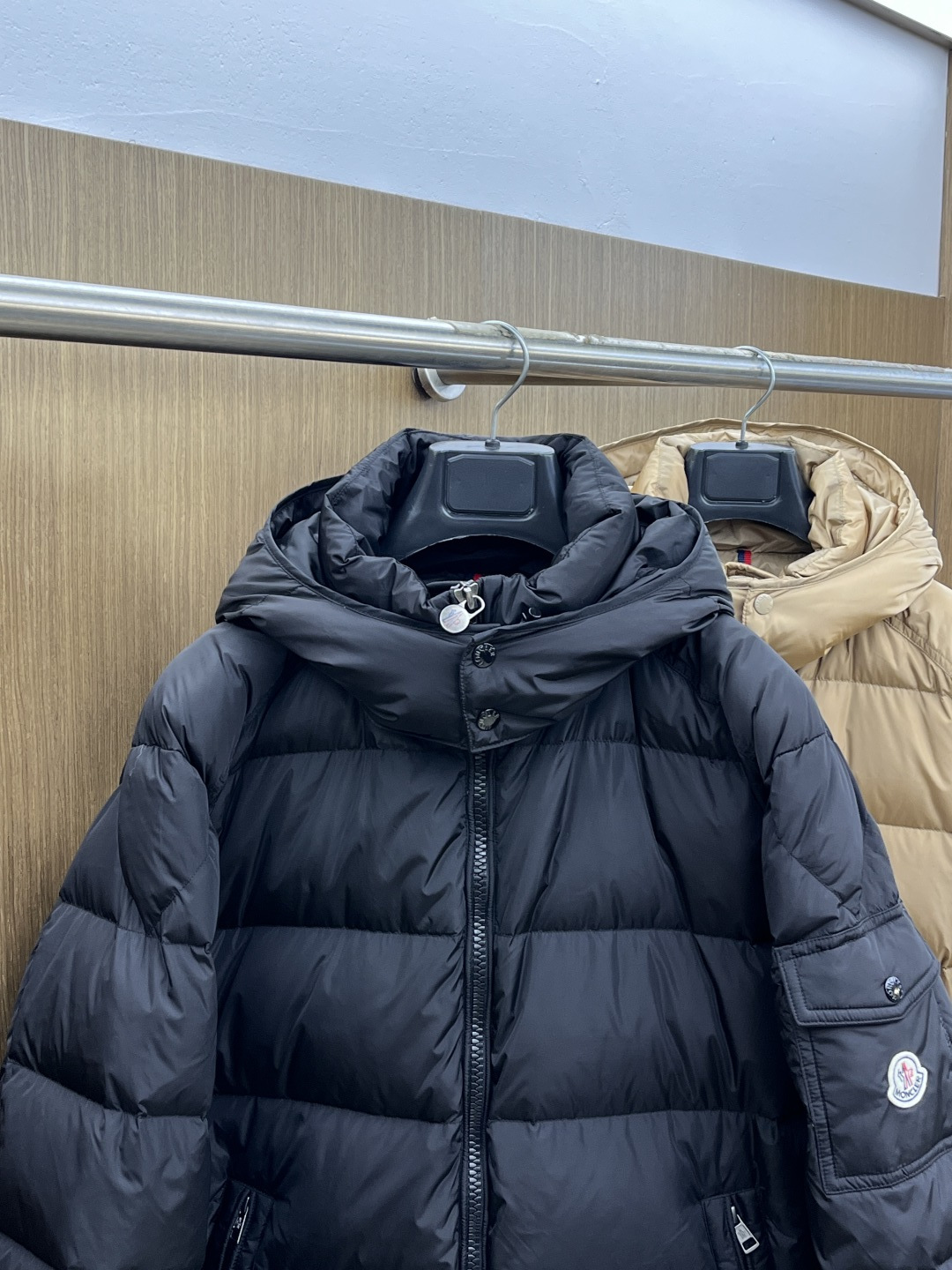 秋冬羽绒 🆕Moncler蒙口 2025ss秋冬新款时尚休闲羽绒外套，连帽可拆，处处细节显工艺足够的高级
